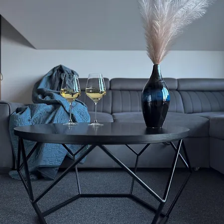 公寓 Kras-resort 301 I 303 Z Widokiem Na Gory, Prywatnym Jacuzzi Na Tarasie I Sauna